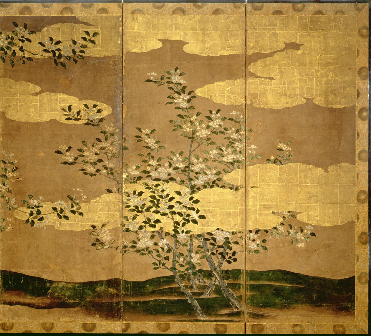 Blomster av kameliaer (penn og blekk, farge, gullpapir på panel) (se 216565) av Japanese School