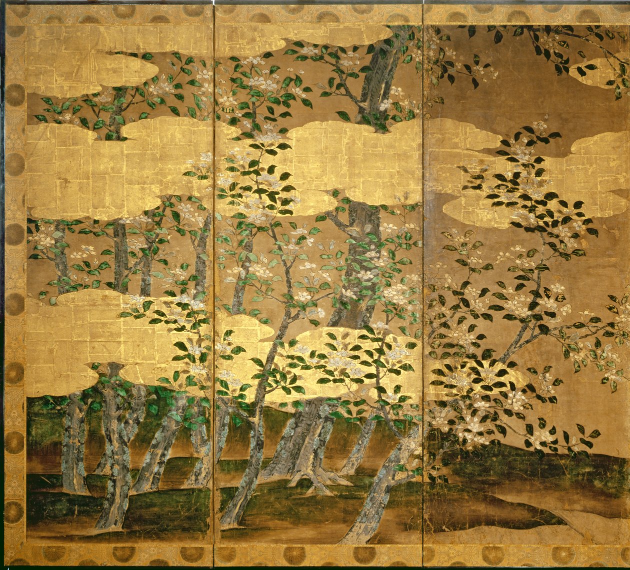 Blomster av kameliaer (penn og blekk, farge, gullpapir på panel) (se 216566) av Japanese School