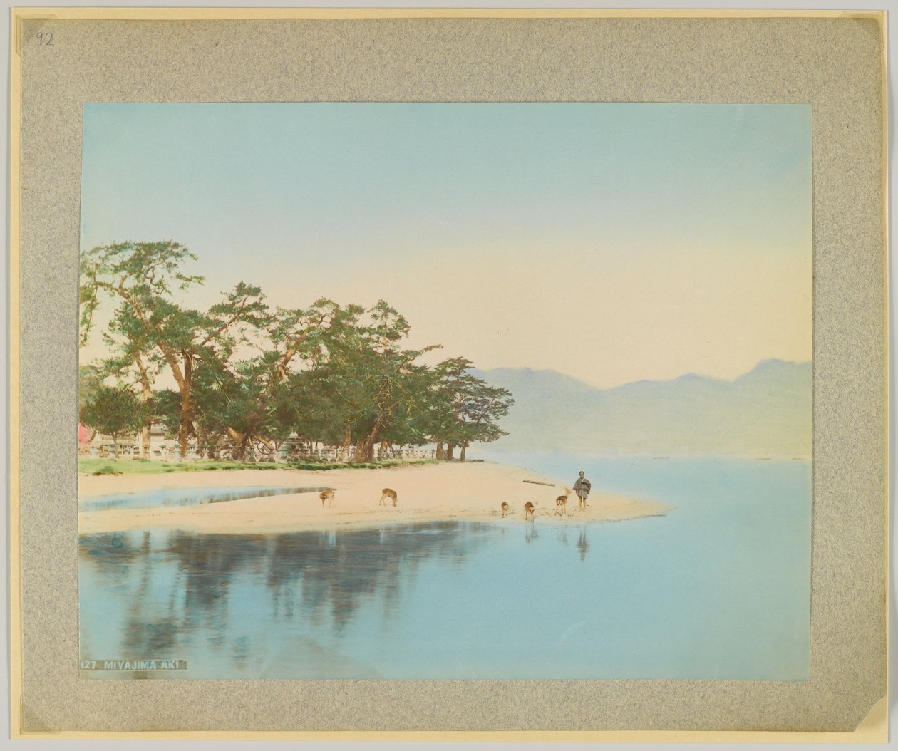 Miyajima, Japan (håndfarget s/h-bilde) av Japanese Photographer