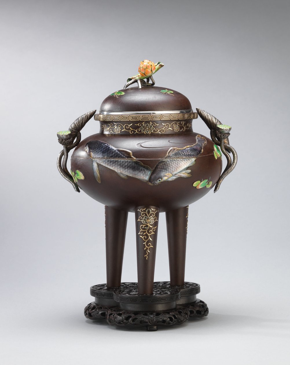 Emalje og mykt metall-innlagt røkelsesbrenner i jern, forseglet Koichi Shin (Takasaki Koichi), Meiji Period (jern, gull, sølv og emaljer) av Japanese School