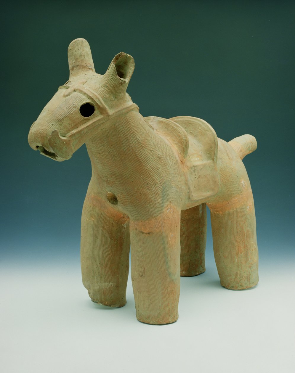 Haniwa Horse, funnet plassert rundt Funuli, Boshu-provinsen, Osato-distriktet, Dolmen-perioden (lertøy) av Japanese School