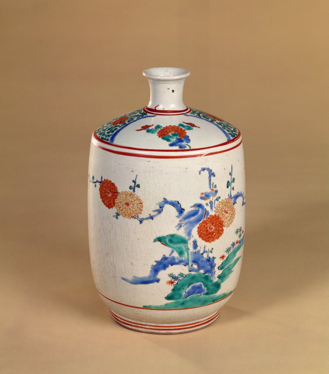 Kakiemon-flaske med blomsterdekor, Edo-periode, ca. 1660 (porselen) av Japanese School