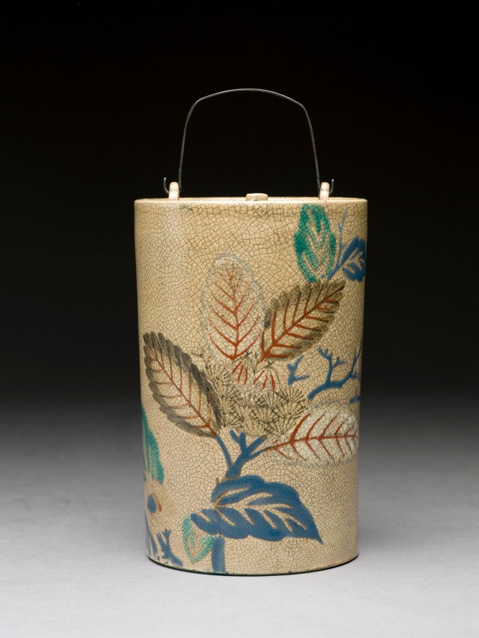 Sake-flaske, 1600-tallet (kyoto keramikk med overglasur emaljer) av Japanese School