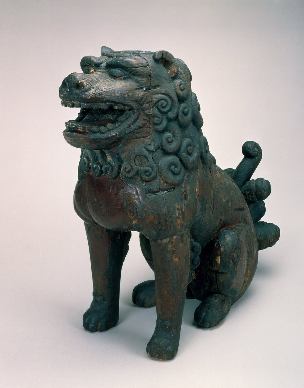 Shishi (Guardian Lion or Dog) (tre med lakk) av Japanese School