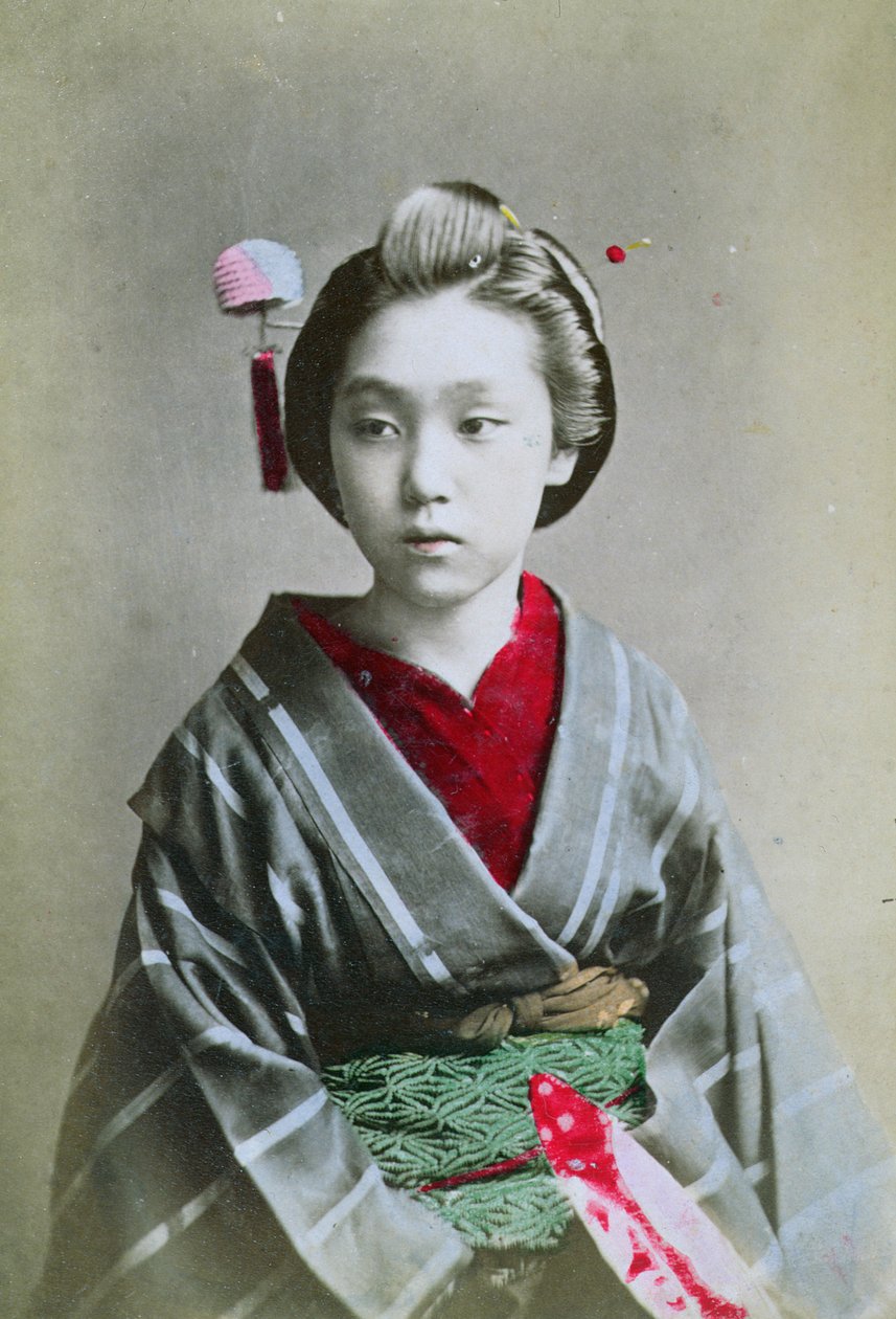 Ung jente i en kimono, ca. 1860-70 (håndfarget bilde) av Japanese School