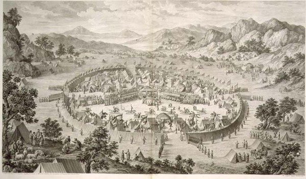 Tchao-Hoei okkuperer troppene sine med øvelser og militære spill i 1758, plate 5 fra en serie trykk som representerer erobringene av Qianlong, keiseren av Kina, gravert av Pierre Philippe Choffard (1730-1809) 1772 (gravering) av Jean (d.1781) (after) Damascene