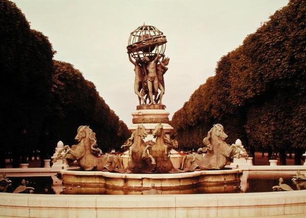 The Four Quarters of the World, ca. 1873 (marmor) av Jean Baptiste Carpeaux
