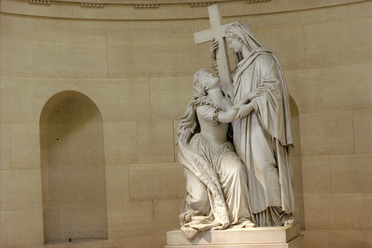 Marie Antoinette (1755-93) holdt av religionen, 1825 (marmor) (se også 252689) av Jean Baptiste Cortot