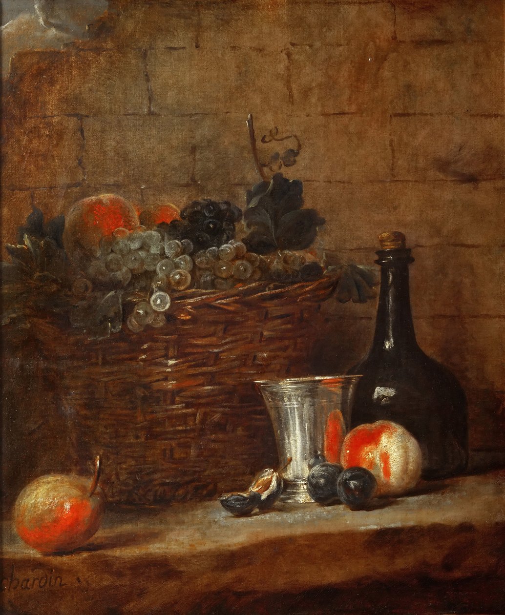 Fruktkurv med druer, en sølvbeger og en flaske, fersken, plommer og en pære av Jean Baptiste Simeon Chardin