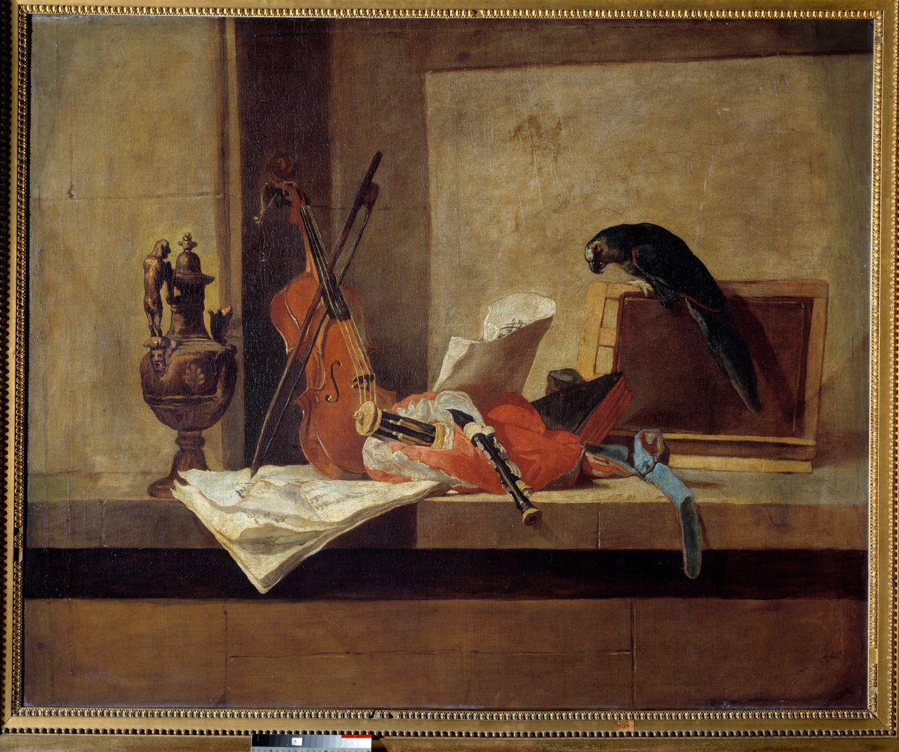 Musikkinstrumenter og papegøye Maleri av Jean Baptiste Simeon Chardin (1699-1779) Privat samling fra 1700-tallet. av Jean Baptiste Simeon Chardin