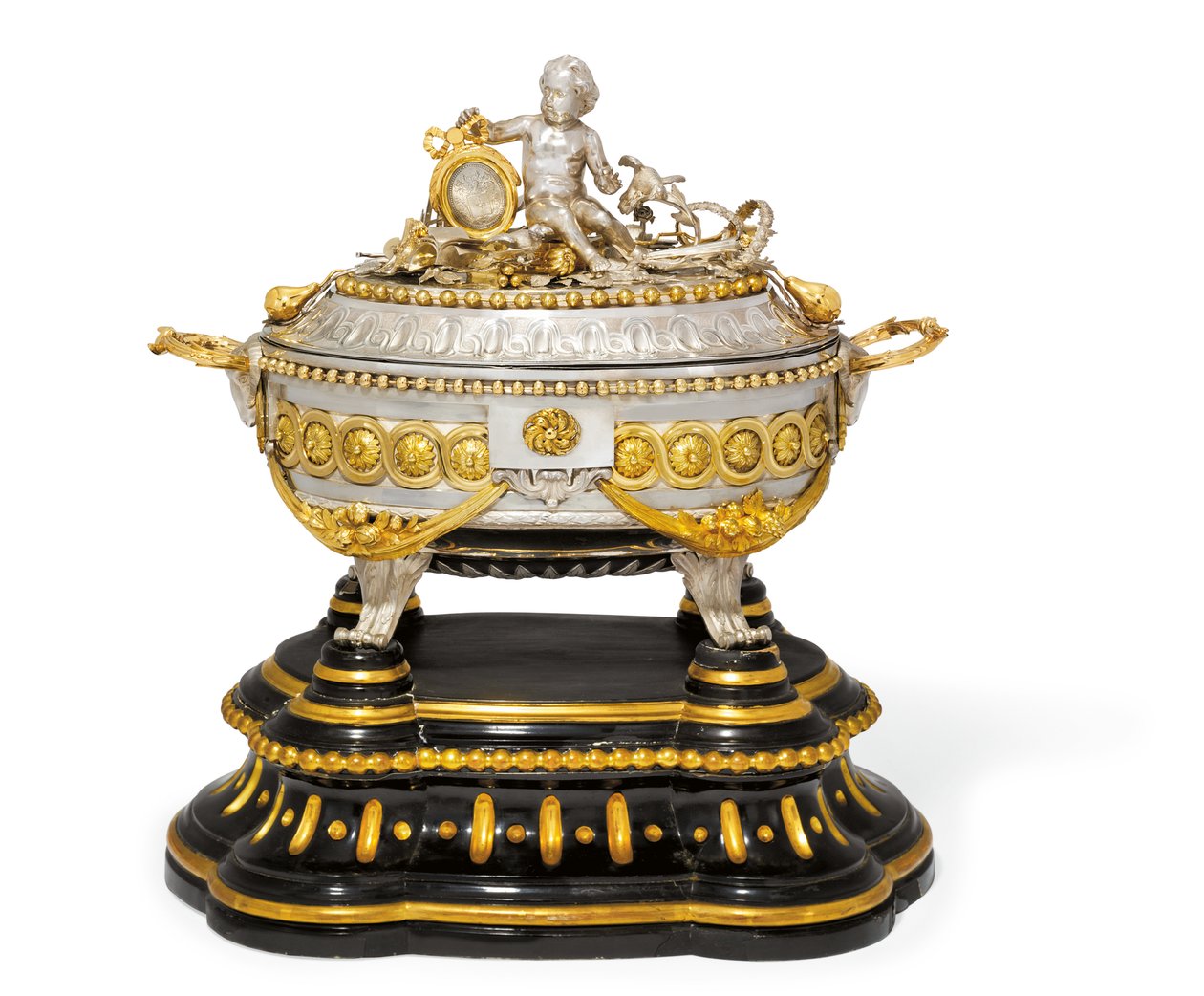Suppeterrin, trekk og stativ, Malines, ca. 1780 (forgylt metall og sølv) (se også 430298) av Jean Corneille Hendrickx
