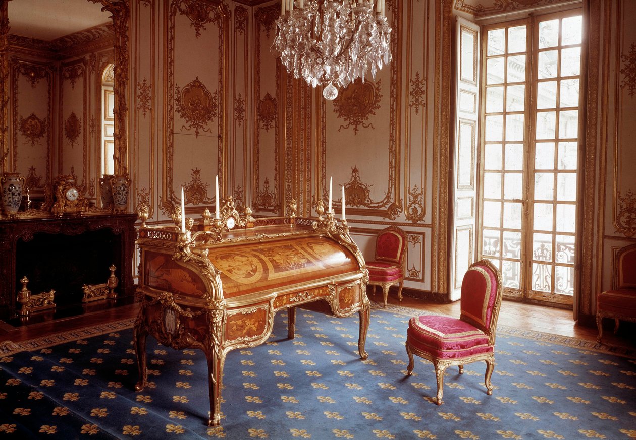 Louis XV-stil: kontor med sylindre i det indre skapet til Louis XV realisert av Jean Francois Oeben (1720-1763) og Jean Henri Riesener (1734-1806) 1760-1769 Versailles, musee du chateau av Jean Francois Oeben