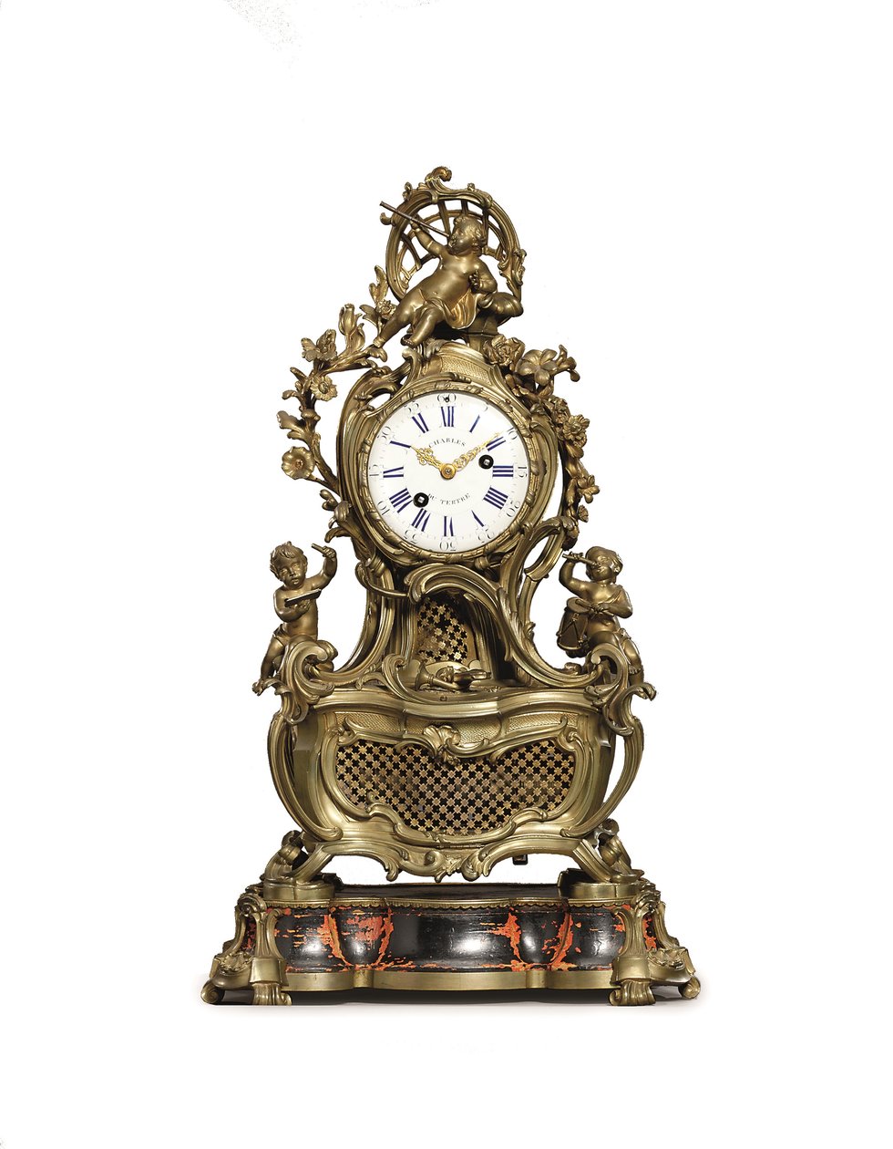 En Louis XV ormolu musikalsk mantelklokke, ca. 1750 av Jean Joseph de Saint Germain