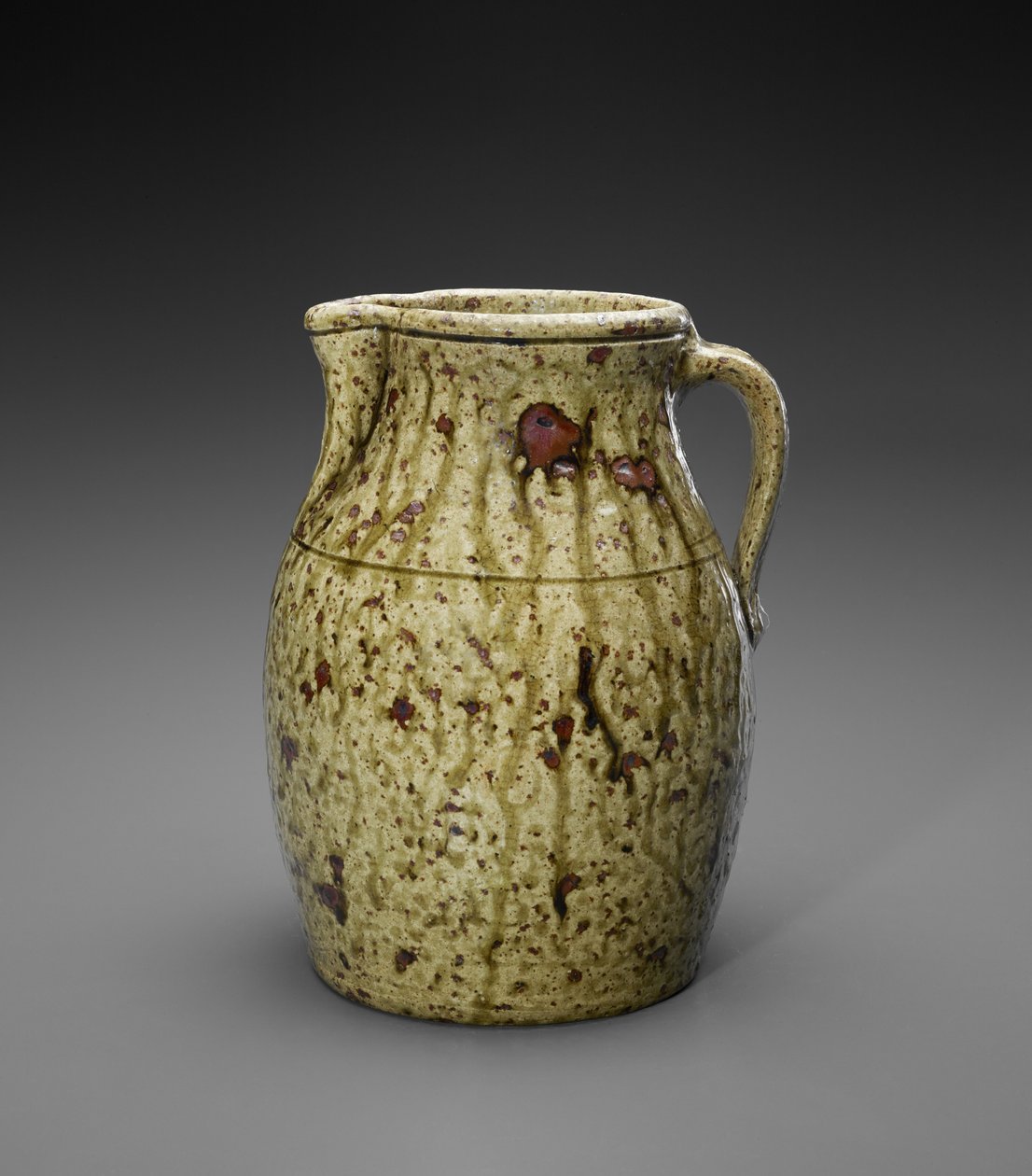 Pitcher, ca. 1868-1900 (alkalisk glasert steintøy) av Jeremiah S. (attr.to) Hogue