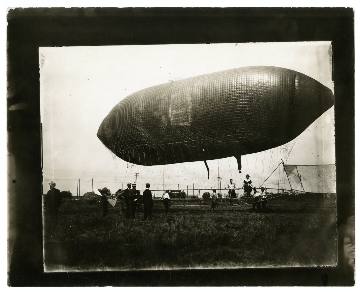 Luftskip "California Arrow" av Jessie Tarbox Beals