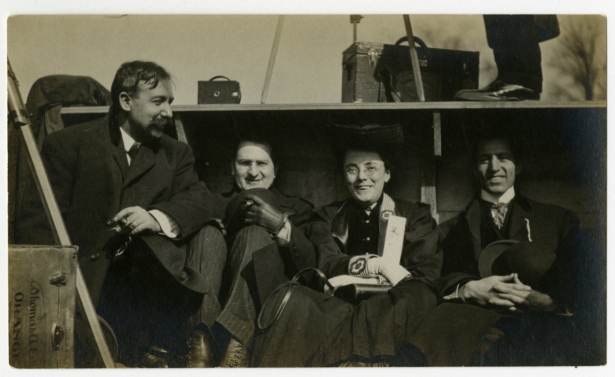 Beals på ferie bak i bilen, ca. 1905-40 (foto av gelatinsølv) av Jessie Tarbox Beals