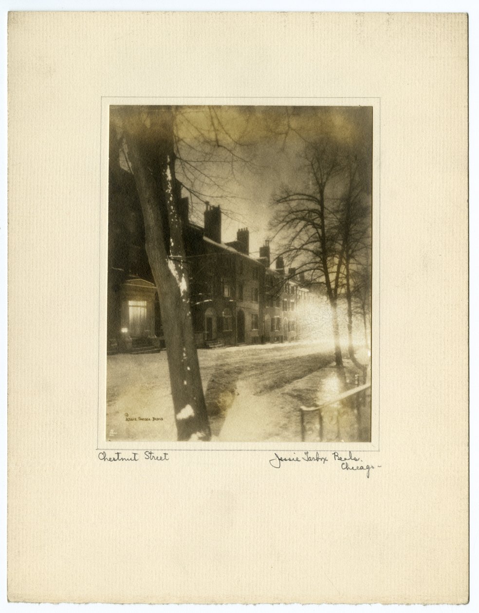Chestnut Street, Boston, USA, ca. 1902-10 (foto av gelatinsølv) av Jessie Tarbox Beals