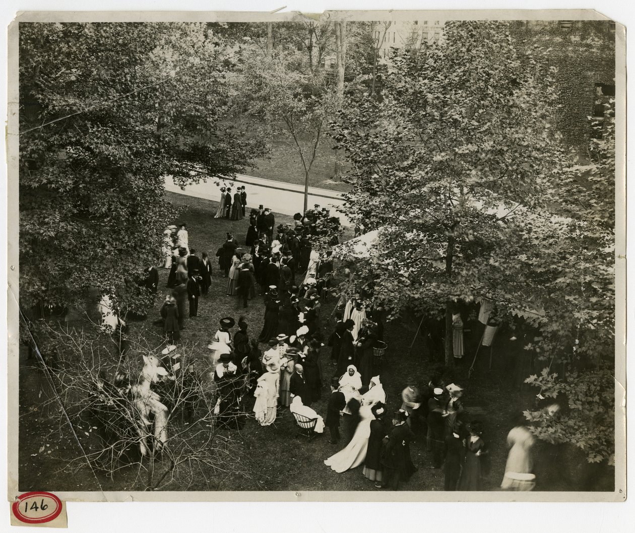 Columbia Lawn-fest – generell visning av Jessie Tarbox Beals