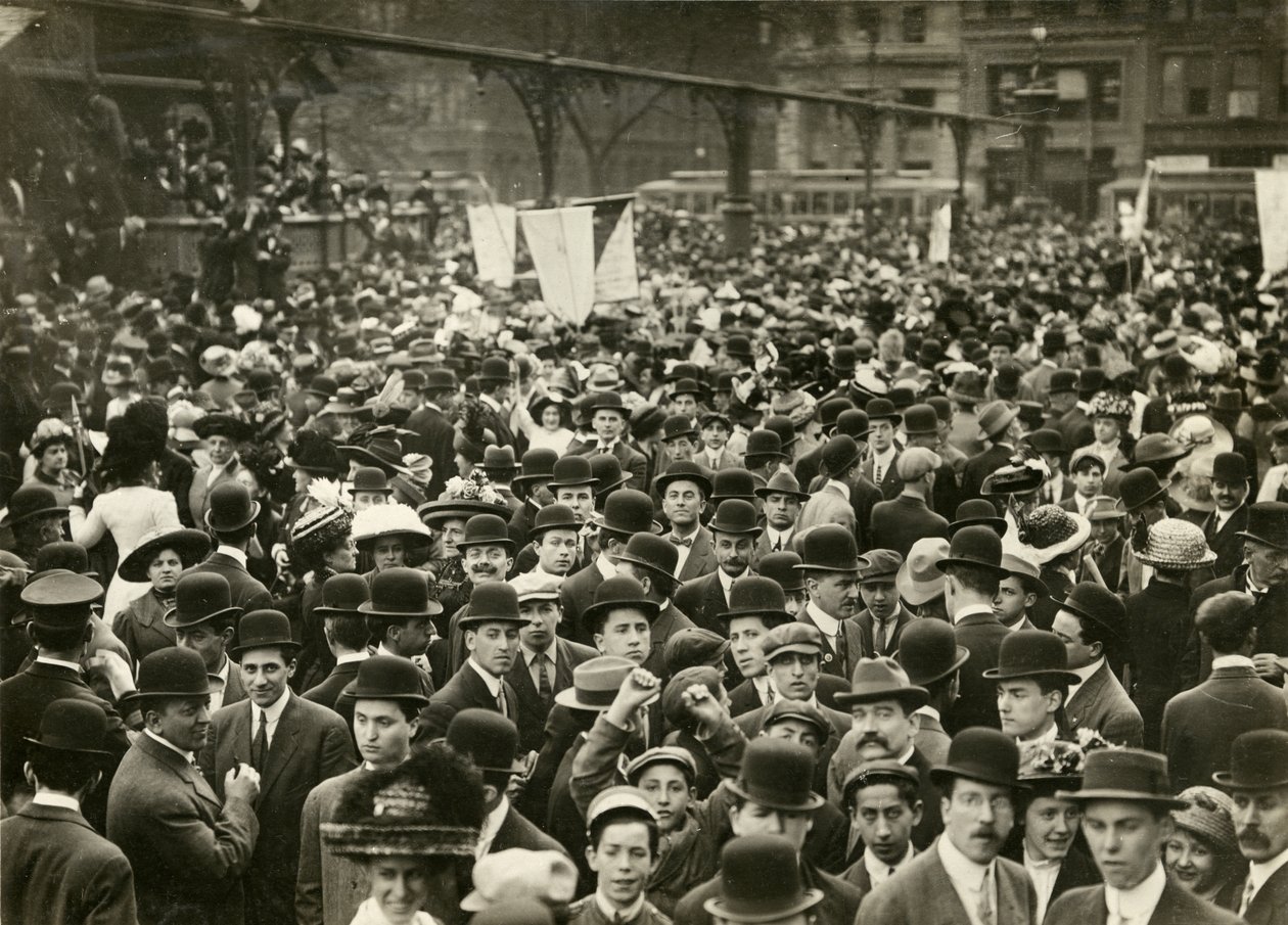 Folkemengde på Union Square på Suffrage Meeting, ca. 1905-11 (foto av gelatinsølv) av Jessie Tarbox Beals
