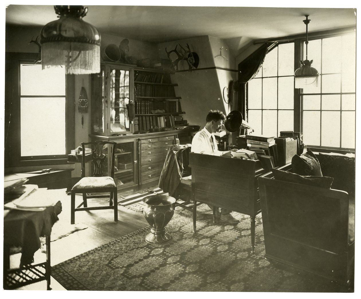 Ernest Thompson Seton, ca. 1918 (foto av gelatinsølv) av Jessie Tarbox Beals