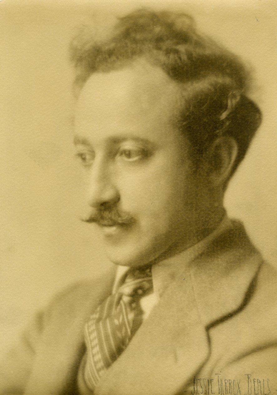 Joseph Auslander, poet, ca. 1925-27 (foto av gelatinsølv) av Jessie Tarbox Beals