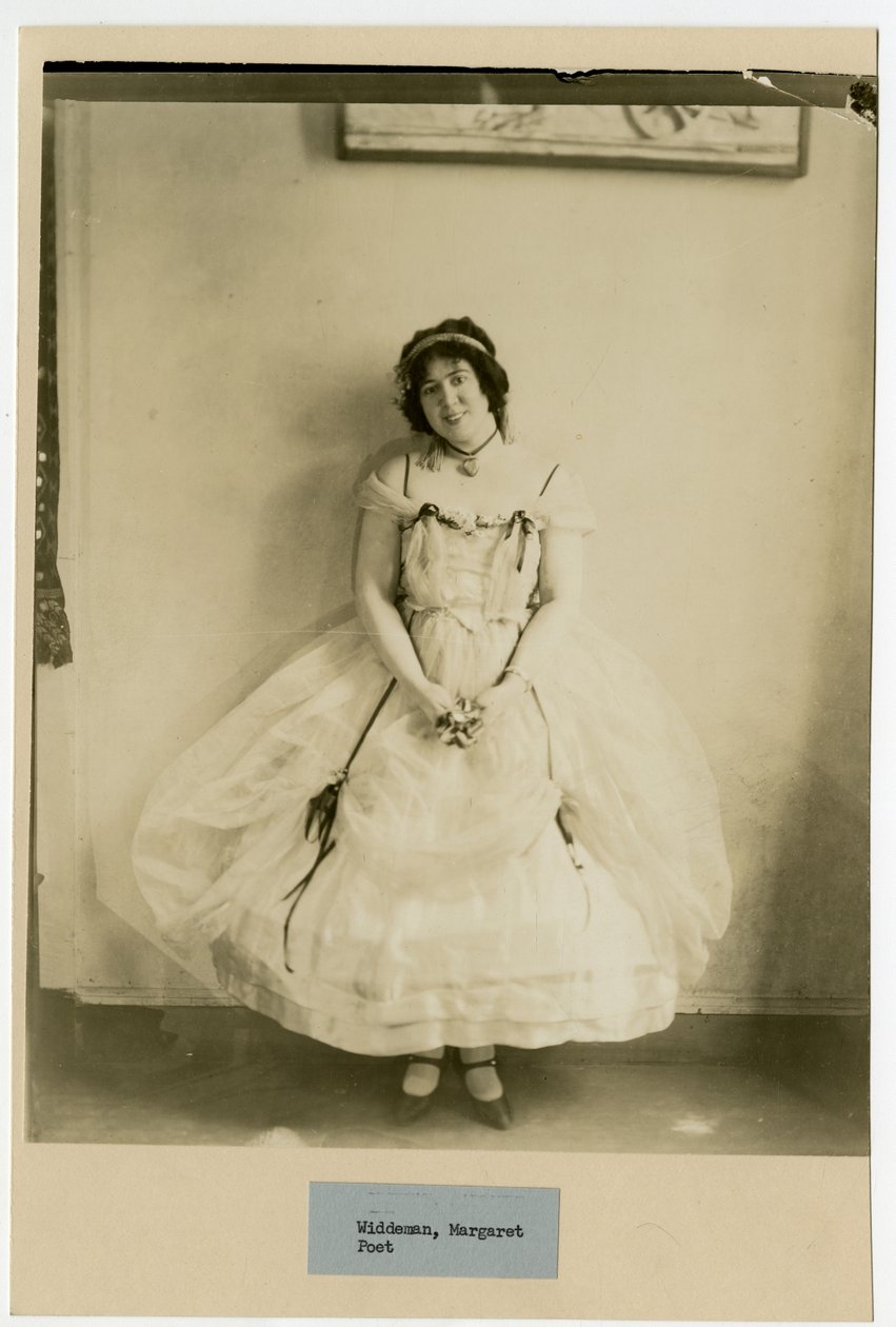 Margaret Widdemer, poet, ca. 1915-25 (foto av gelatinsølv) av Jessie Tarbox Beals