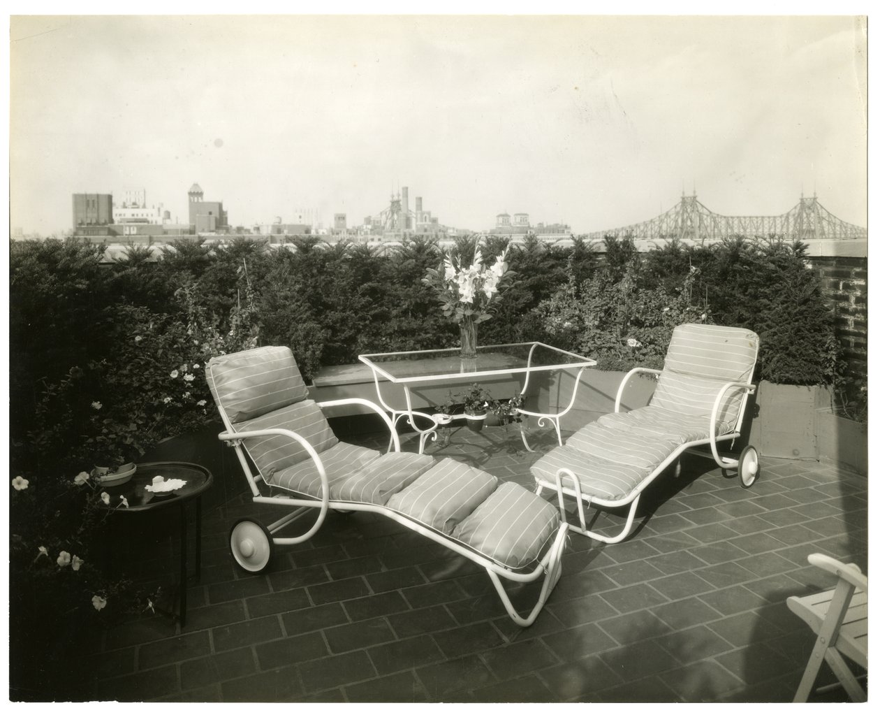 Mrs Alice Woodward Reinhardt, 400 E 52nd St, New York, USA, ca. 1905-40 (foto av gelatinsølv) av Jessie Tarbox Beals
