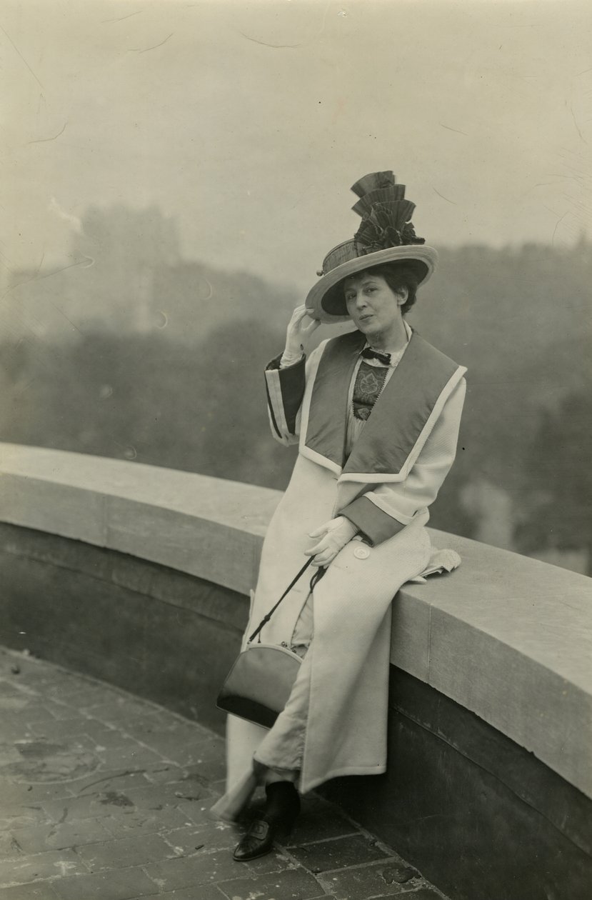 Viola Allen, ca. 1920-30 (foto av gelatinsølv) av Jessie Tarbox Beals