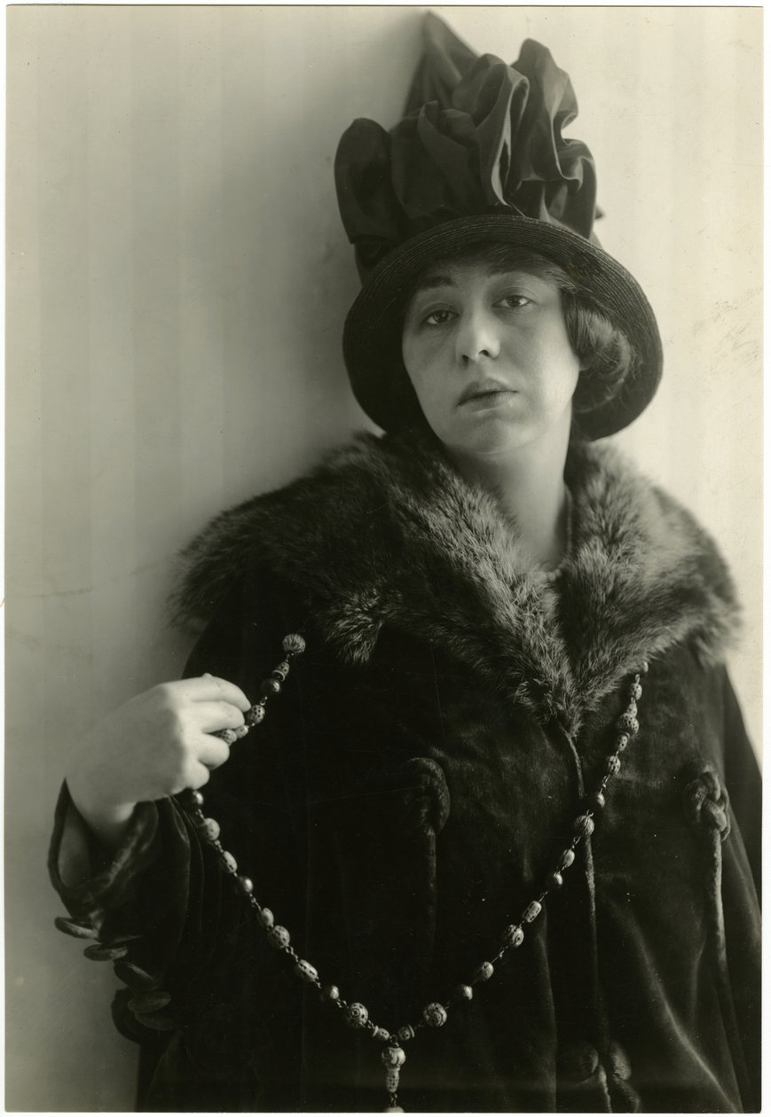 Zoë Akins, forfatter av Déclassée, ca. 1905-40 av Jessie Tarbox Beals