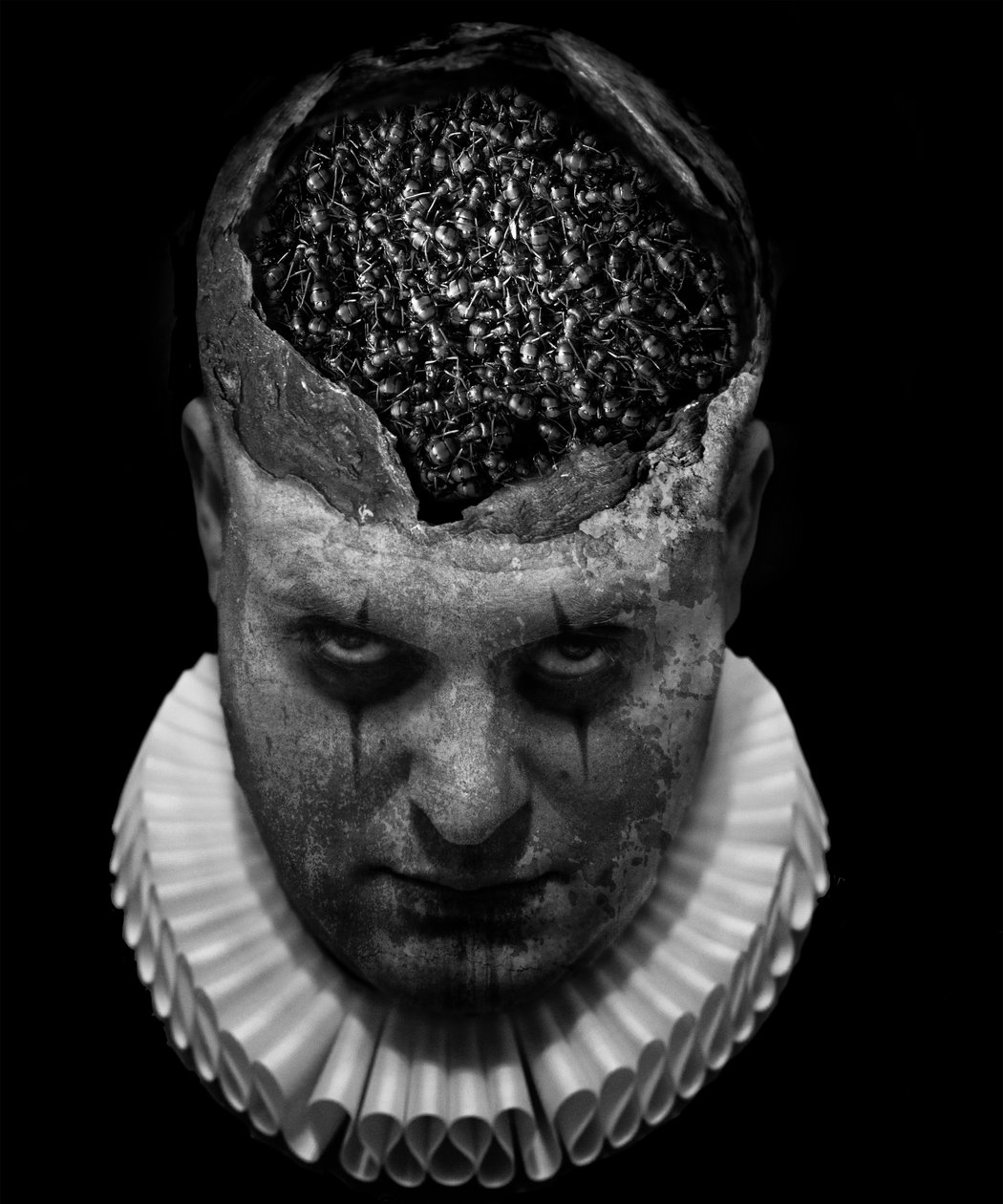 A clowns death (serie), 2016 (fotomanipulering) av Johan Lilja