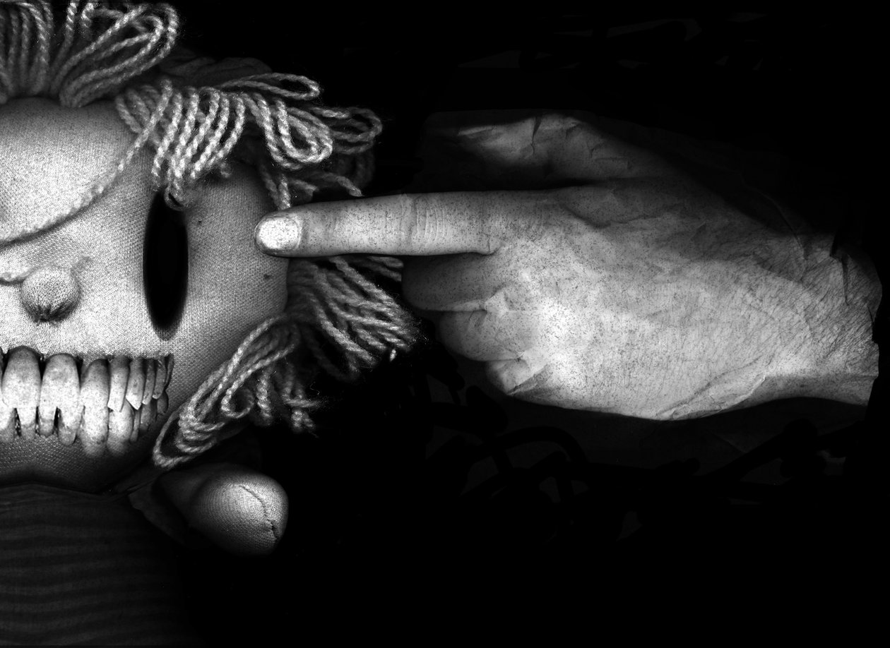 Bang, 2013 (bildemanipulering) av Johan Lilja