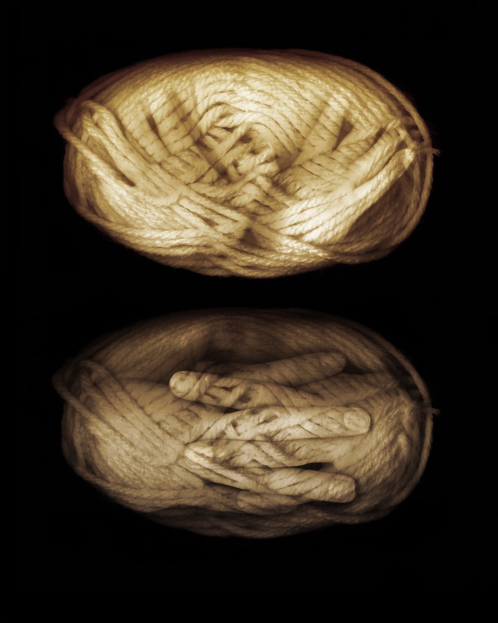 Garnhender, 2013 (fotomanipulering) av Johan Lilja