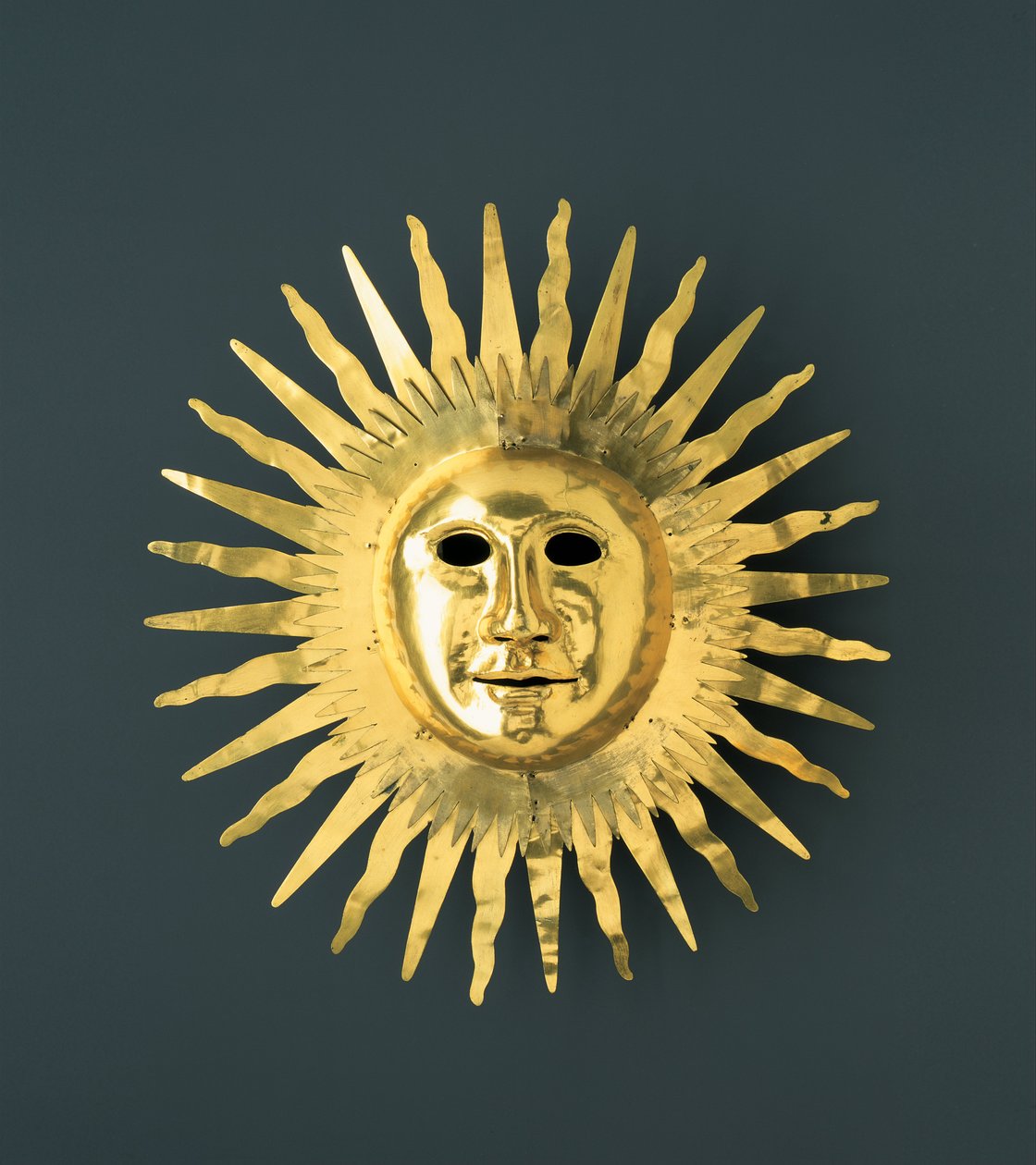Solmaske med ansiktstrekk av August II (den sterke) som Apollo, solguden av Johann Melchior Dinglinger