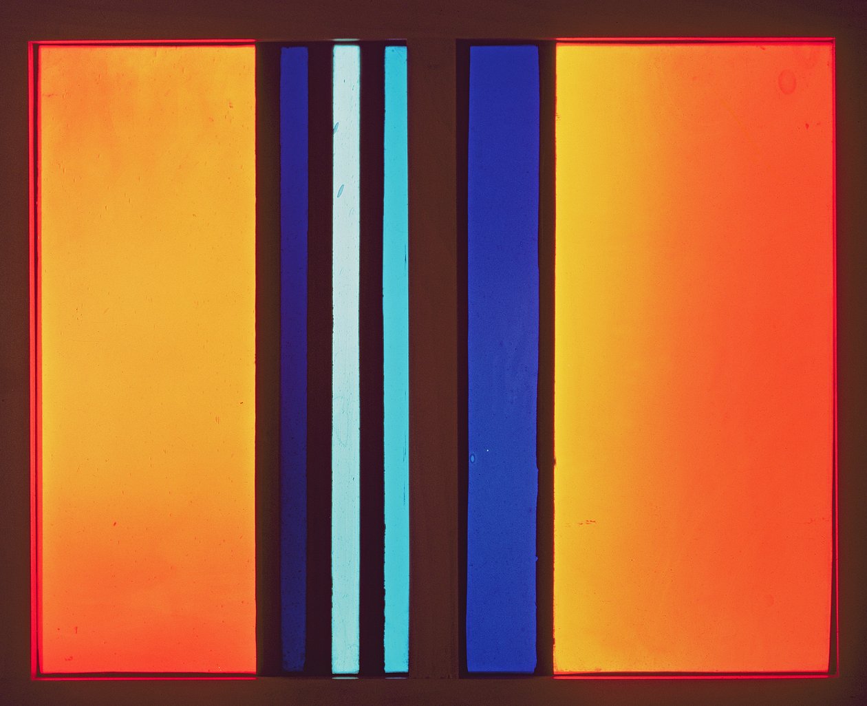 Oransje, 1931 (farget glass) av Johan Thorn Prikker