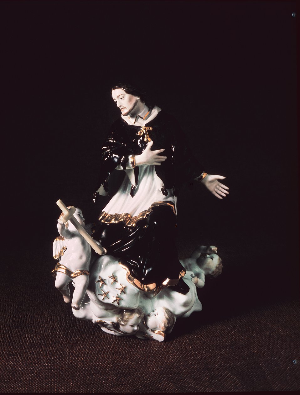 Meissen-figur av St. John Nepomuk, fra en barokkgruppe, ca. 1731 (porselen) av Johann Gottlob Kirchner