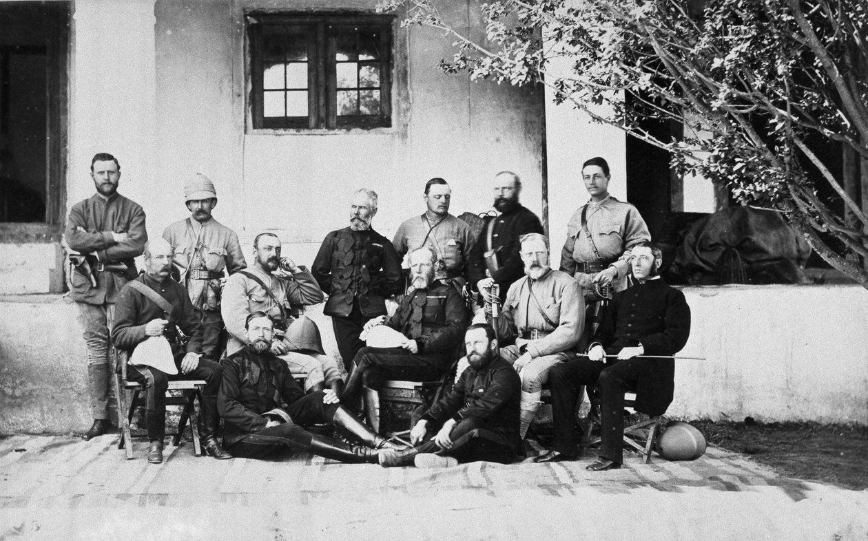 Gruppeportrett av soldater i den andre afghanske krigen, Kooram, 1879 av John Burke