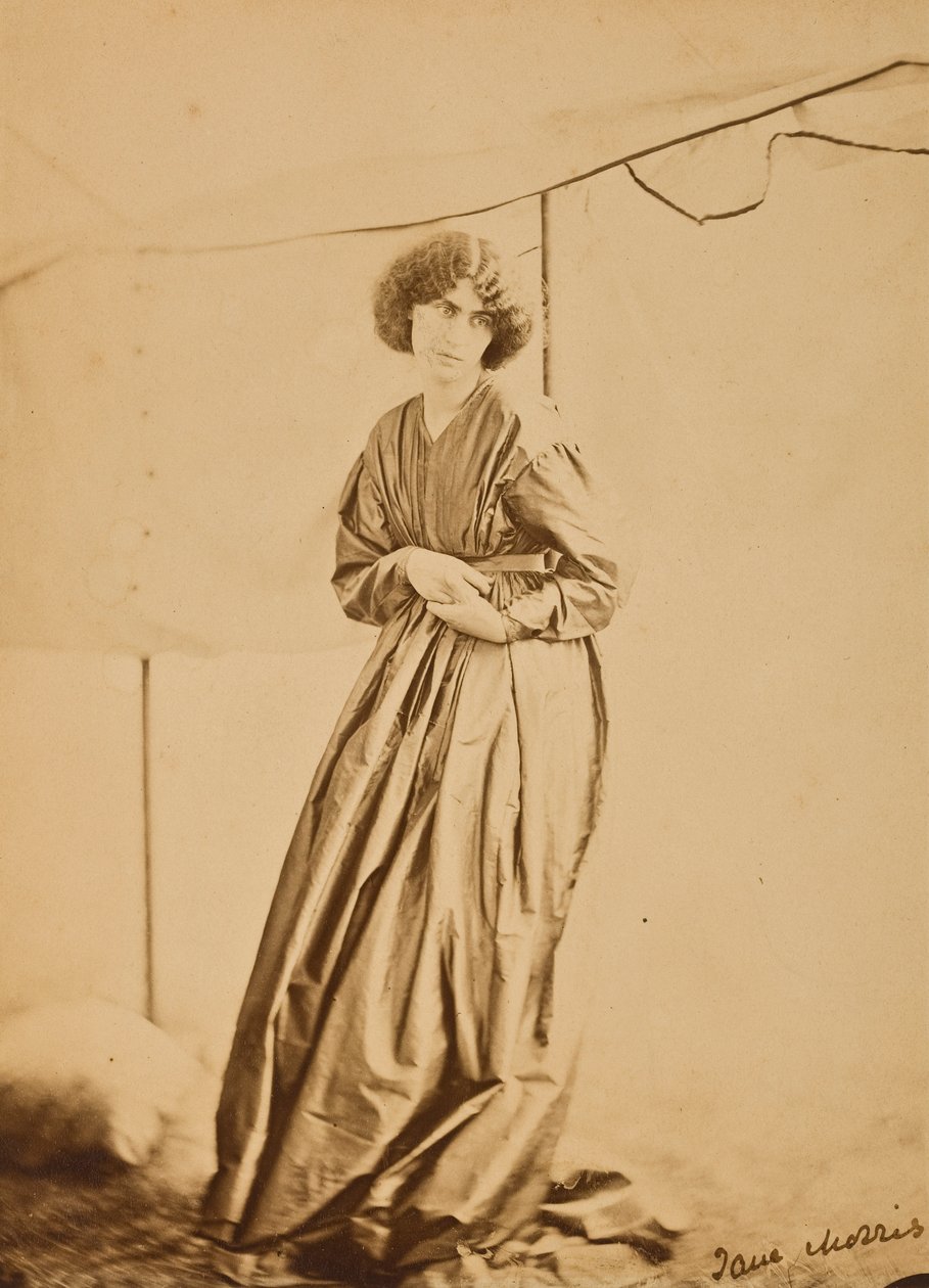 Portrett av Jane Morris, 1865 (albumtrykk) av John R. Parsons