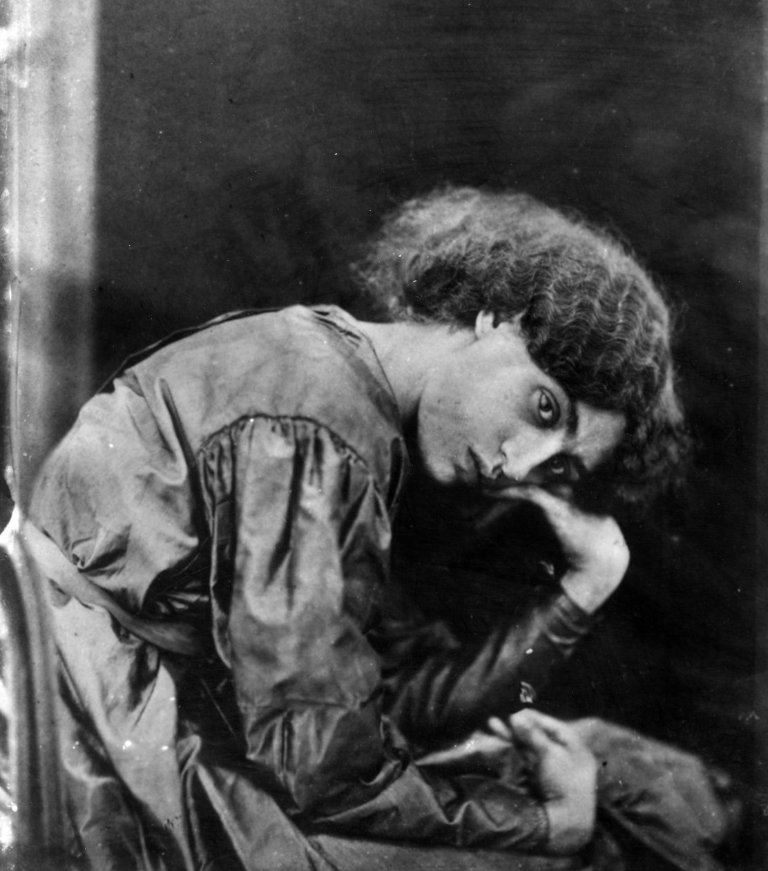 Jane Morris, posert av Dante Gabriel Rossetti, 1865 (albumtrykk) av John R. Parsons