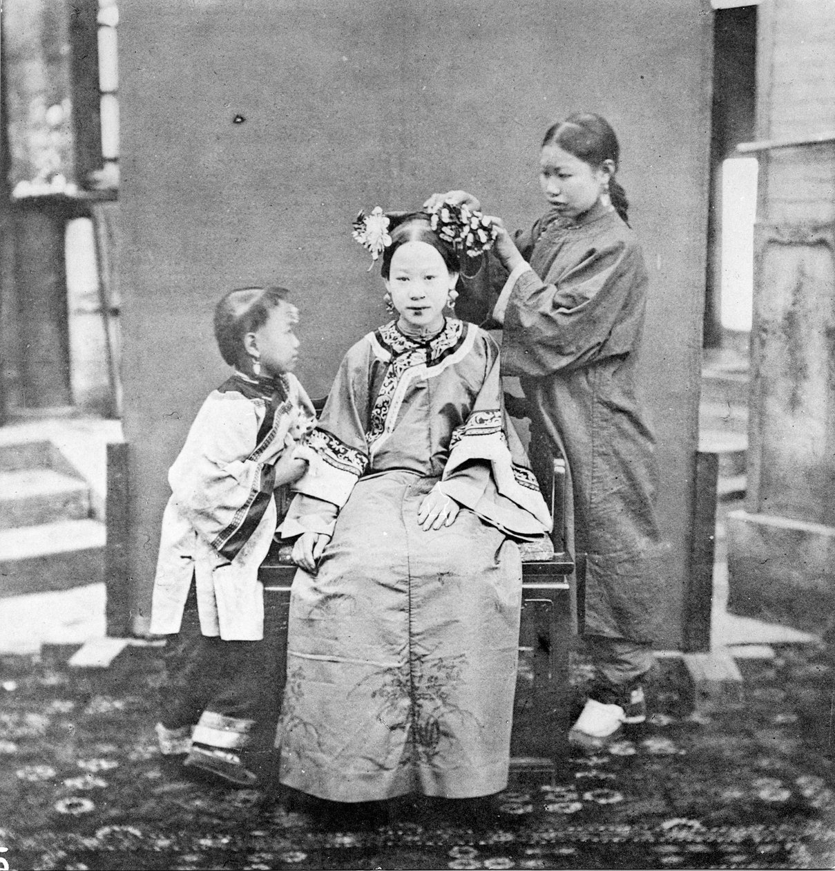 Manchu-damer, ca. 1867-72 av John Thomson