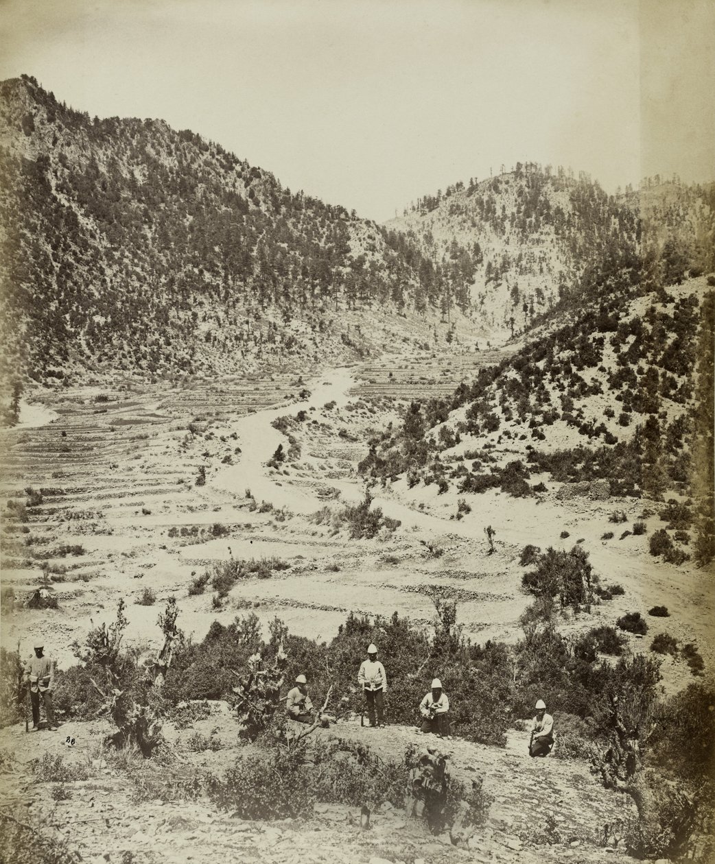 En utsikt over ruten tatt av frontangrep av Peiwar Kotal, 1878-79 av John Burke