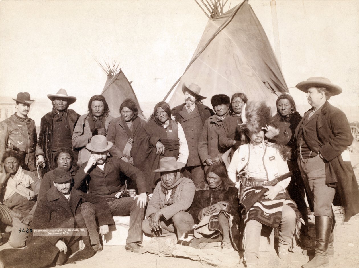 Indiske høvdinger og amerikanske embetsmenn ved Pine Ridge, 1891 av John C. H. Grabill