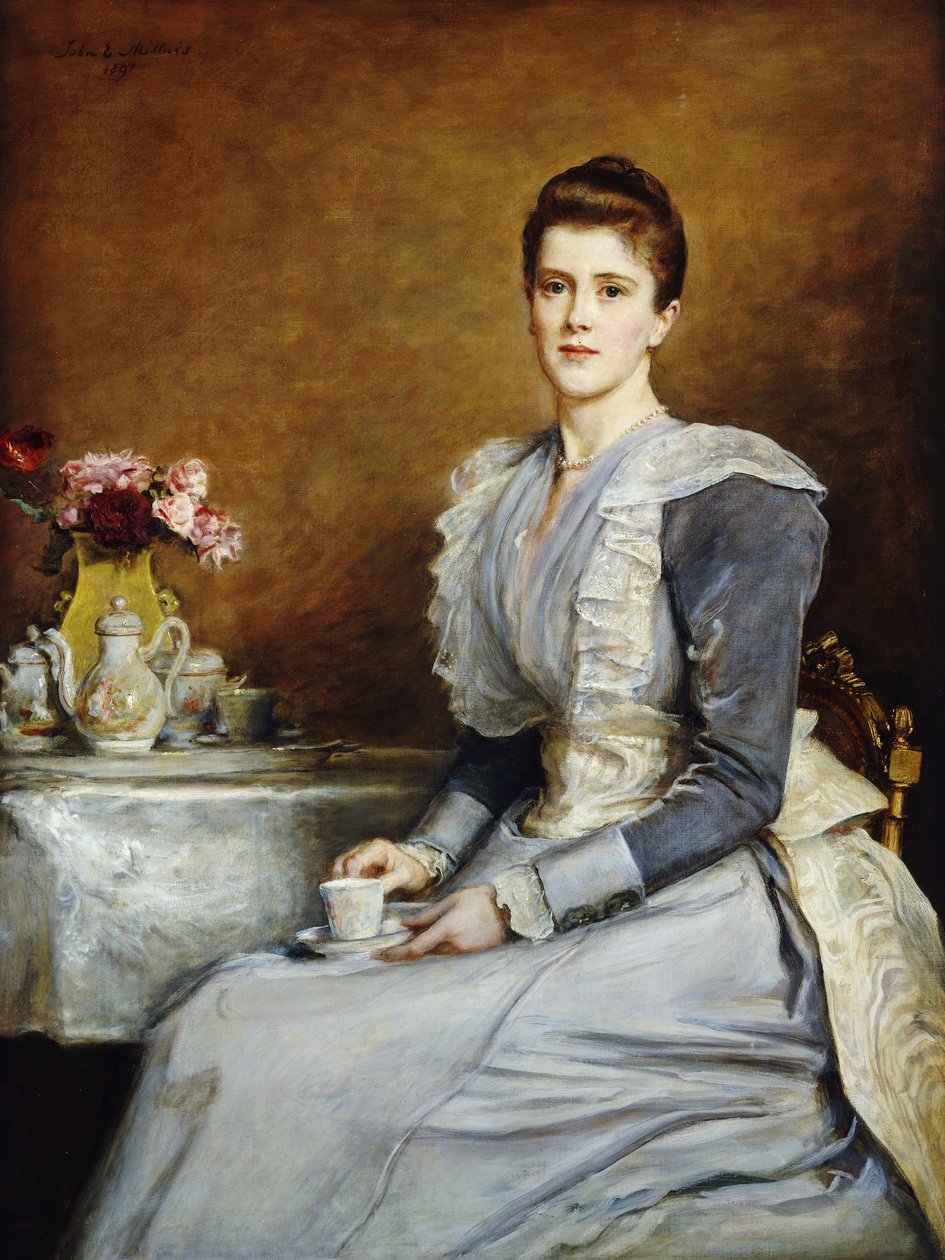 Portrett av Mrs. Joseph Chamberlain, sittende tre fjerdedels lengde ved et tebord, iført en grå og hvit kjole, 1891 av John Everett Millais