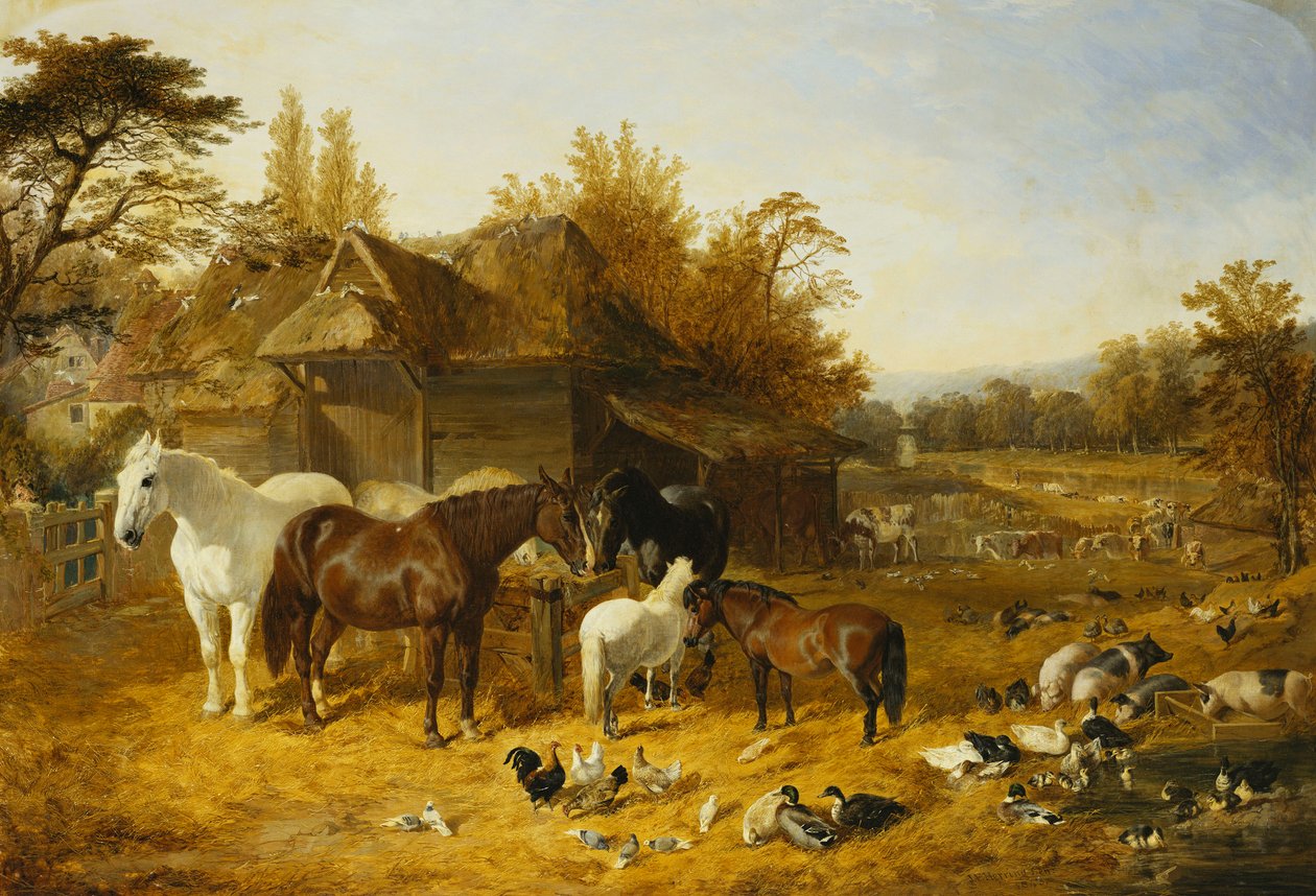 En gårdsplass med hester og ponnier, Berkshire, Saddlebacks, Alderney Shorthorn Cattle, Bantams, Mallard og Guinea Fowl, med et herskapshus ved en elv i det fjerne, 1853 av John Frederick Herring Senior