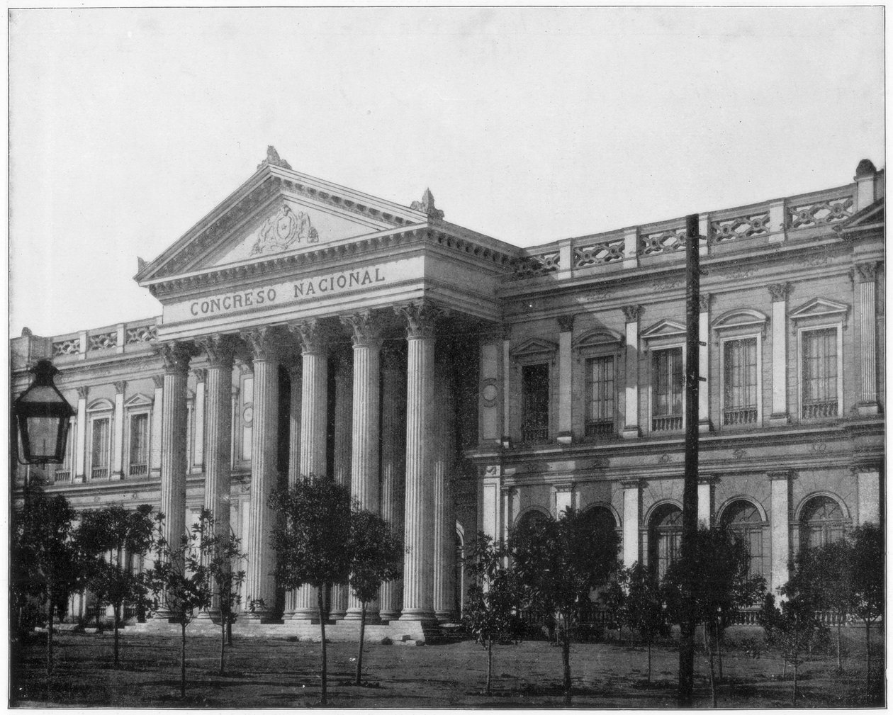 Nasjonalkongressen, Santiago, Chile, sent på 1800-tallet. av John L. Stoddard