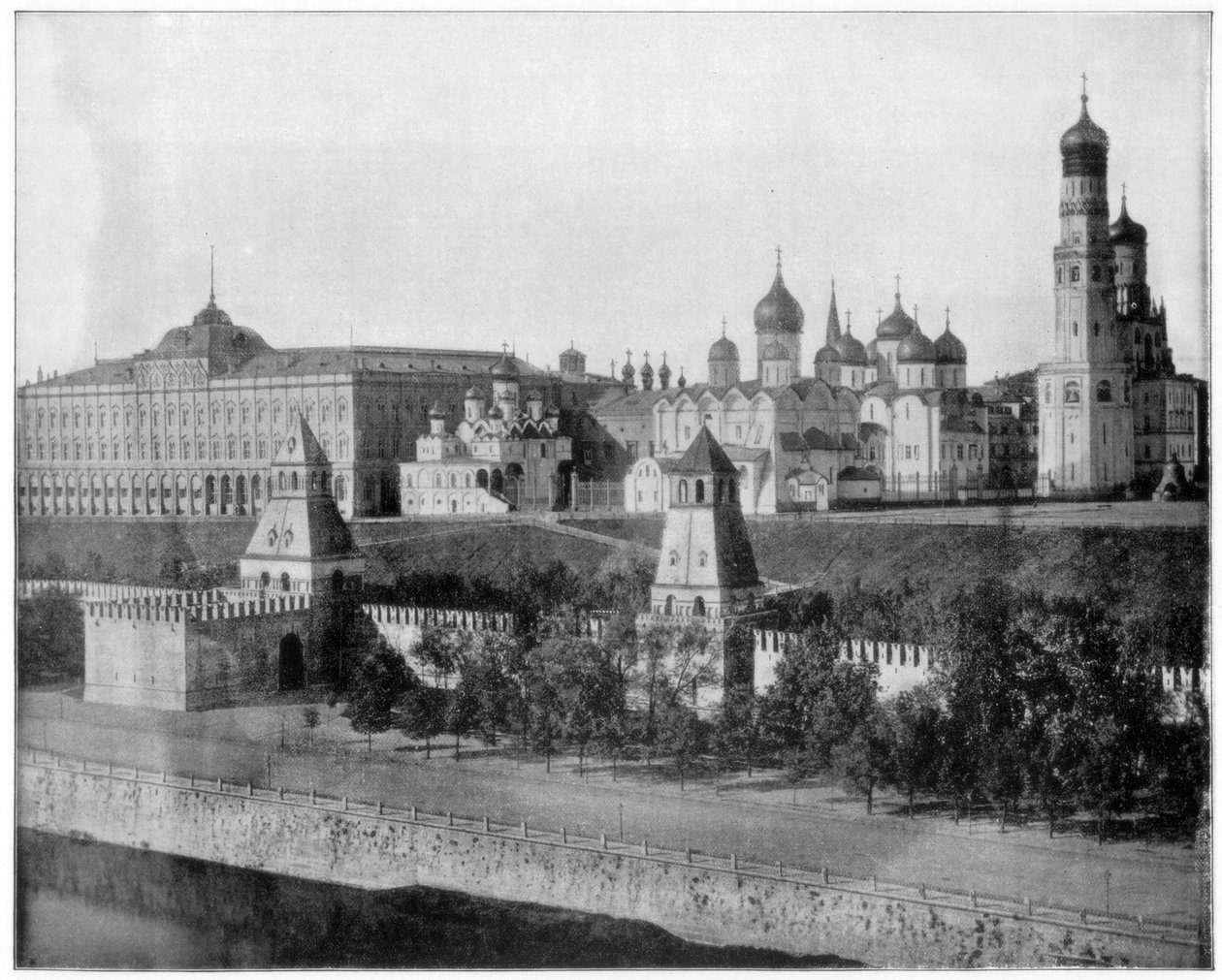 Kreml, Moskva, sent på 1800-tallet av John L. Stoddard