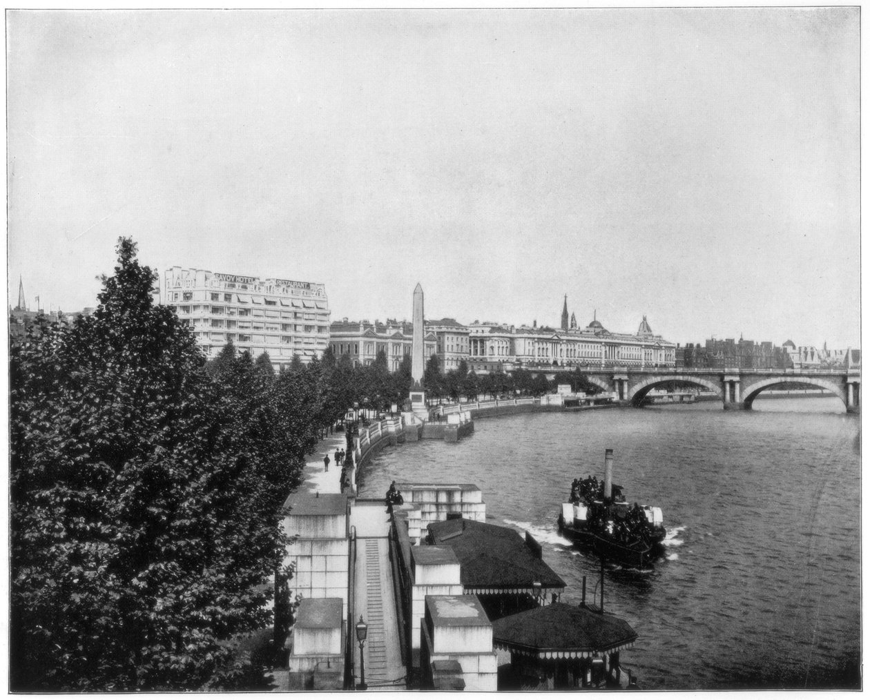 The Thames Embankment og Cleopatras Needle, London, sent på 1800-tallet. av John L. Stoddard