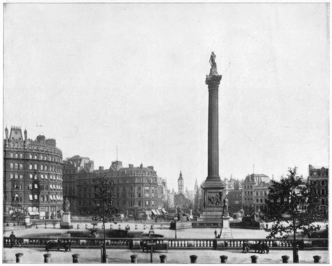 Trafalgar Square, London, sent på 1800-tallet av John L. Stoddard