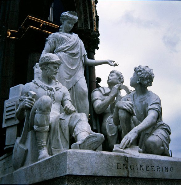 Engineering, skulpturgruppe fra Albert Memorial, fullført i 1876 (granitt) av John Lawlor