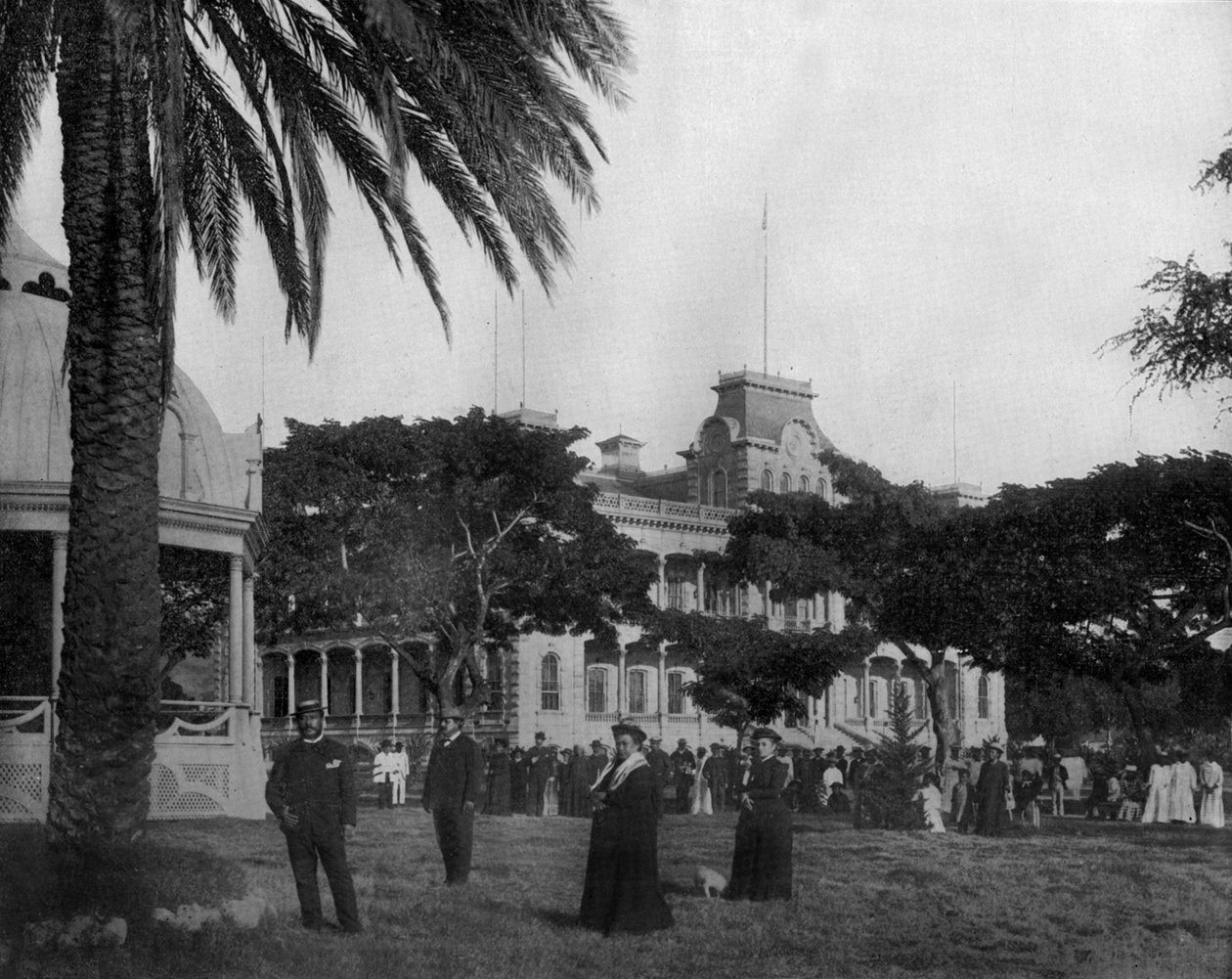 The Royal Palace in Honolulu at the Sandwich Islands-bilde av John Lawson Stoddard (1850 1931) Reisende og konferanseleder Utdanningspublikasjon for -Chicago (s/hvitt-bilde) av John Lawson Stoddard