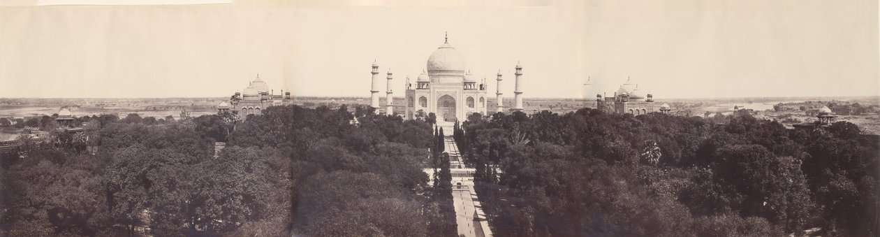 [Taj Mahal fra porten], januar-mars 1864. av John Murray